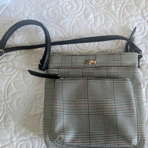 Women’s Vinyl Plaid Crossbody Bag Multi Pockets 11x9 EUC Unbranded